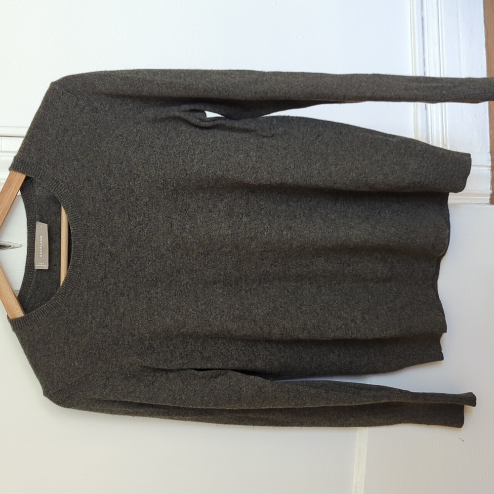 Green Cashmere Everlane sweater